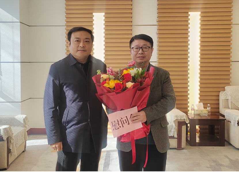 谯城区委周霄书记慰问AG旗舰厅官方网站高层次人才